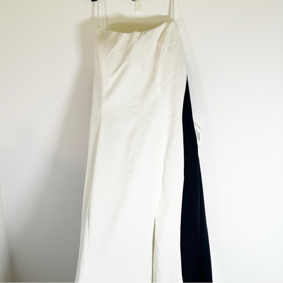 NWT Mac Duggal White and Black Evening Gown Size 12 Style 49003 Prom HoCo Formal - Picture 3 of 11